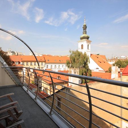 Residence La Familia Prag Exteriör bild